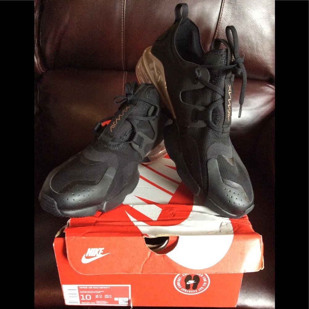 Nike Air Max Infinity Casual Sneakers - Picture 7 of 8